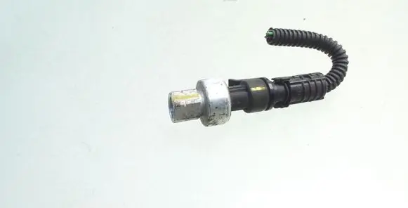 Opel Zafira B Air conditioning (A/C) pressure sensor 09131721