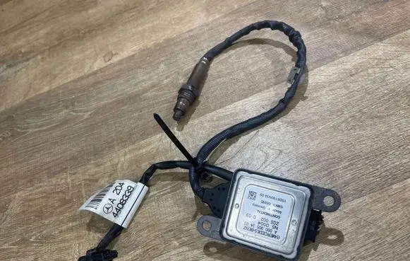 Mercedes-Benz E C207 W207 Lambda probe sensor A0009053403 5WK96681D 1508190934