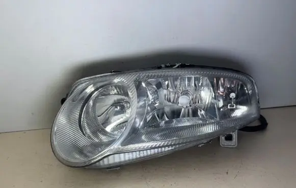 Alfa Romeo 147 Headlight/headlamp 467517120 0301186601 1305235558