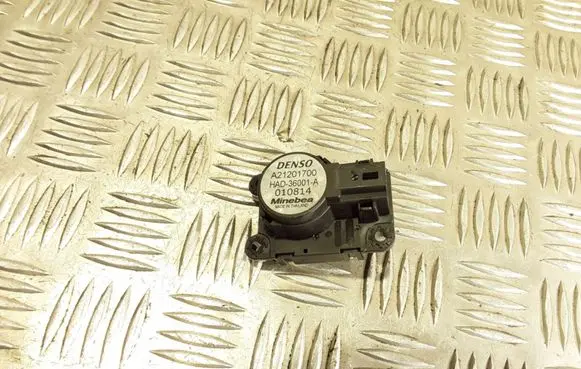 Renault Captur Air flap motor/actuator A21201700 HAD36001A 010814