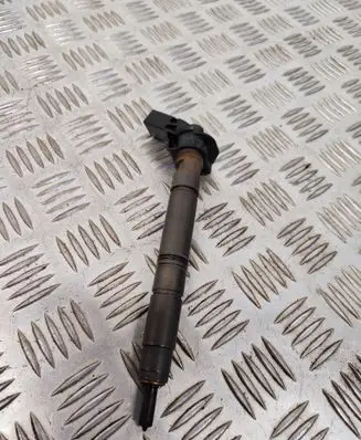 Audi Q7 4M Fuel injector 059130277ED