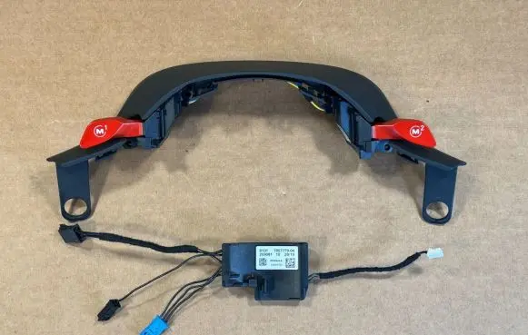 BMW M5 F90 Steering wheel 61317854520 61317857779