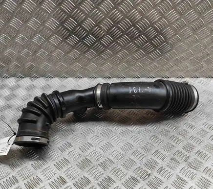 Jeep Grand Cherokee (WK) Air intake duct part 68088275AC 68088249AB