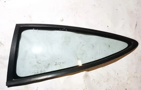 Mazda 323 Rear side window