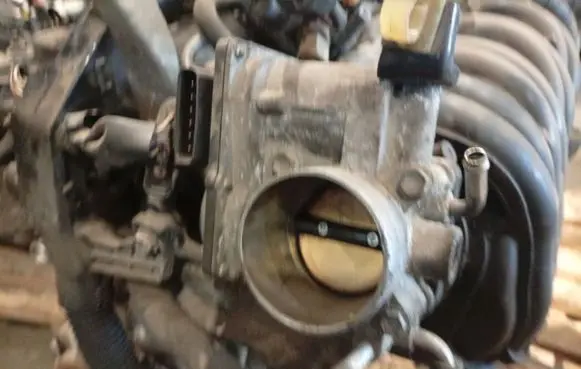 Toyota Avensis T250 Throttle valve