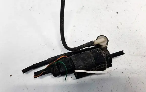 Renault Scenic I Windscreen/windshield washer pump 
