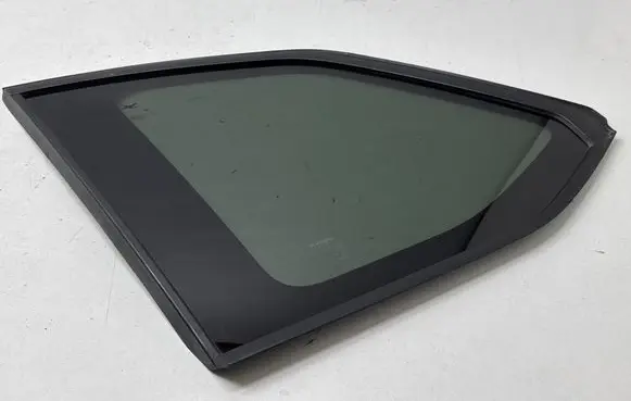 Subaru Forester SL Rear side window 43R005844 DOT23 NSGM3198