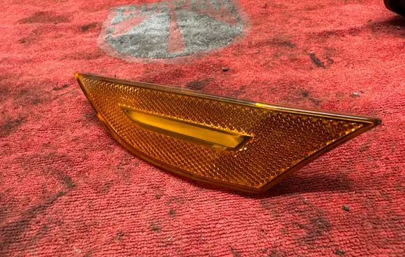 Porsche 911 991 Front fender indicator light 99163125705