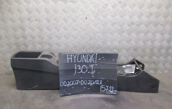 Hyundai i30 Other center console (tunnel) element 