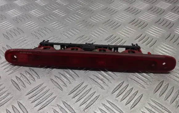 Peugeot 107 Third/center stoplight