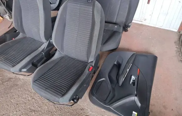 Peugeot 208 II Interior set