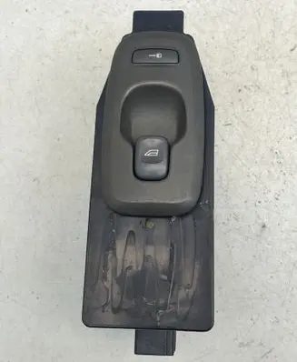 Volvo S60 Electric window control switch 8651328