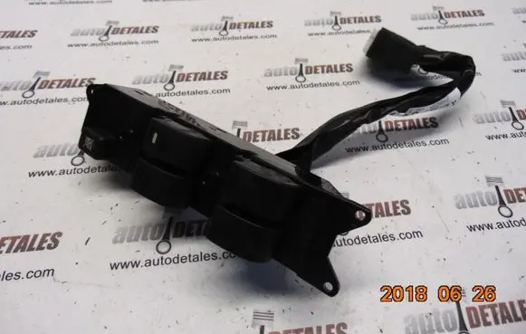 Mitsubishi Outlander Electric window control switch MN141265
