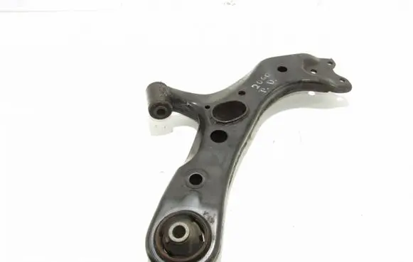 Toyota RAV 4 (XA30) Front lower control arm/wishbone