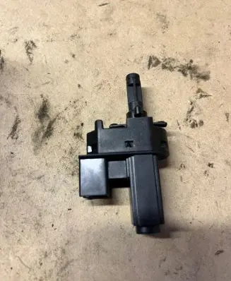 Clutch pedal sensor