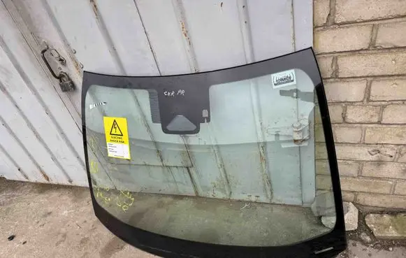 Toyota C-HR II Front windscreen/windshield window 43R010335