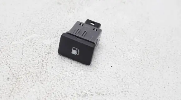 Toyota C-HR I Fuel tank opening switch 