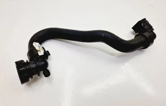 Peugeot 2008 II Engine coolant pipe/hose