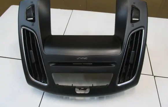 Ford Focus Radio/GPS head unit trim F1EB18835E