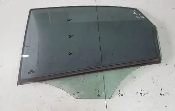 Audi A4 S4 B8 8K Sliding door window/glass 