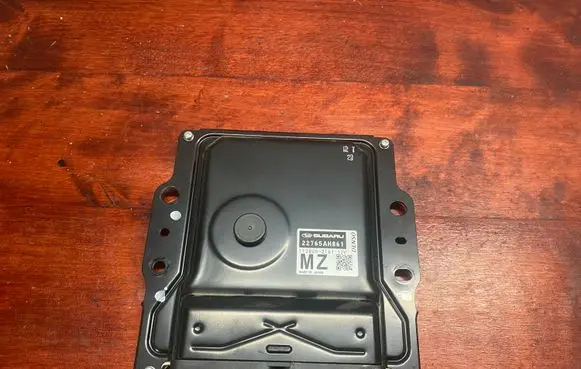 Subaru Forester SJ Engine control unit/module 22765AH861 1128002161