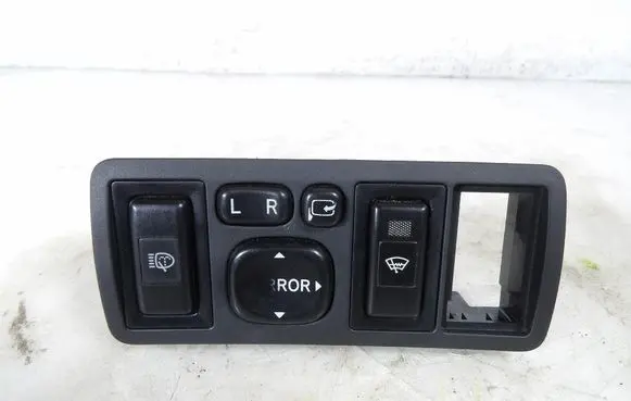 Toyota Avensis Verso Other switches/knobs/shifts 777669
