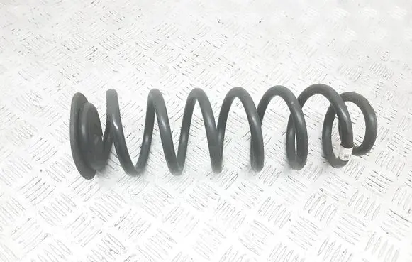 Volkswagen PASSAT B8 Rear coil spring 5Q0511115