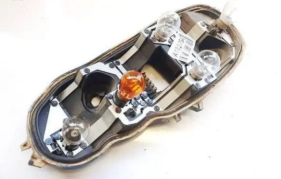 Opel Corsa D Tail light bulb cover holder 89037853