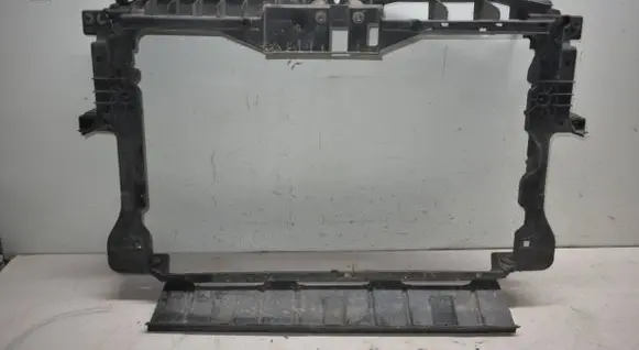Volkswagen Tiguan Radiator support slam panel 5N0010607A