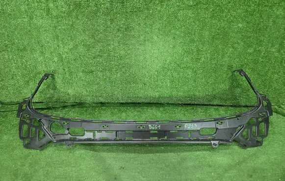Mercedes-Benz GLC X253 C253 Front bumper mounting bracket A2538858703