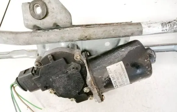 Audi A6 S6 C5 4B Front wiper linkage and motor