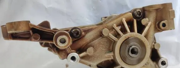 BMW 5 F10 F11 Oil pump 7613549