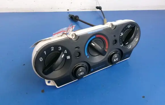 Ford Fiesta Climate control unit 2S6H19980BD