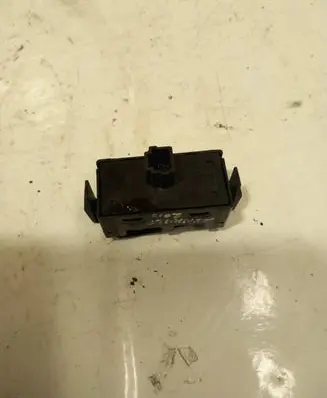 Renault Fluence Hazard light switch E3160101