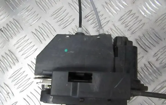 Hyundai i10 Rear door lock