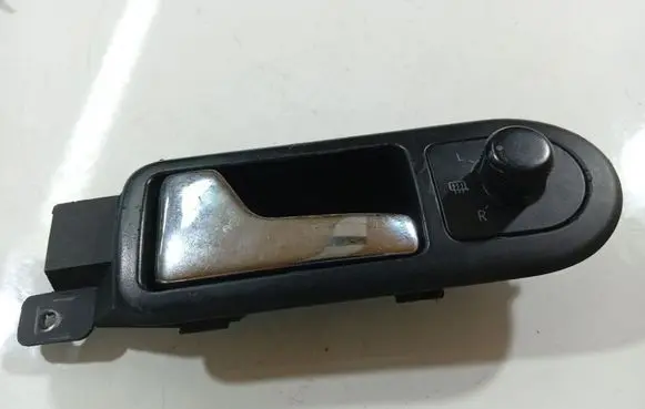 Volkswagen PASSAT B5 Rear door interior handle