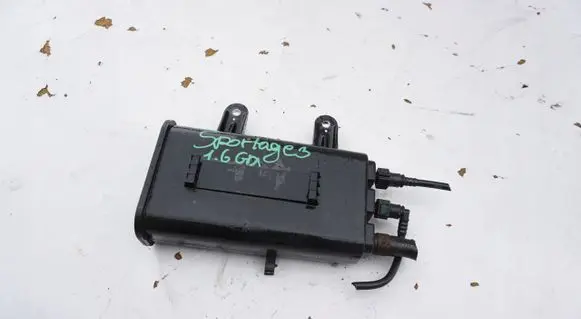 Active carbon filter fuel vapour canister