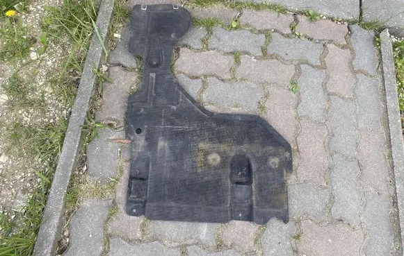 Audi A8 S8 D4 4H Center/middle under tray cover 4H0825213C