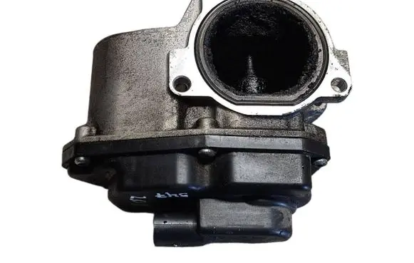 Audi A5 8T 8F EGR valve 03L131501G