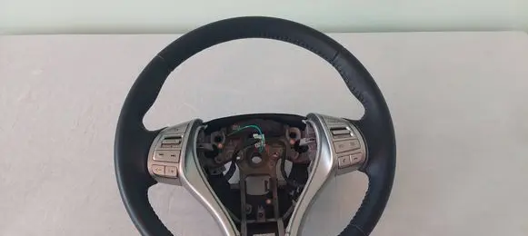 Nissan Qashqai Steering wheel 484304EM5B