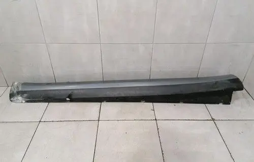 Ferrari 550 Maranello Side skirt rear trim 64716600
