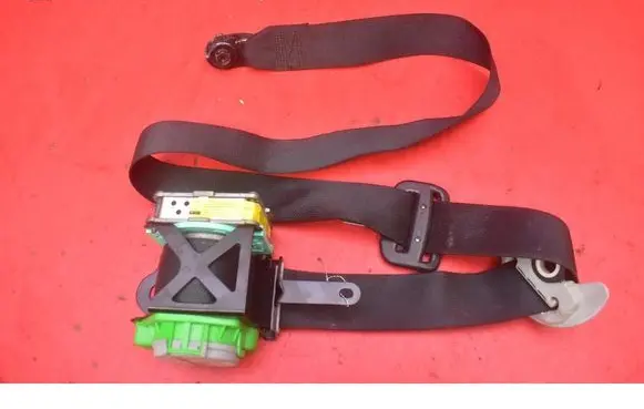 Toyota Corolla Verso E110 Front seatbelt 73210-0F050