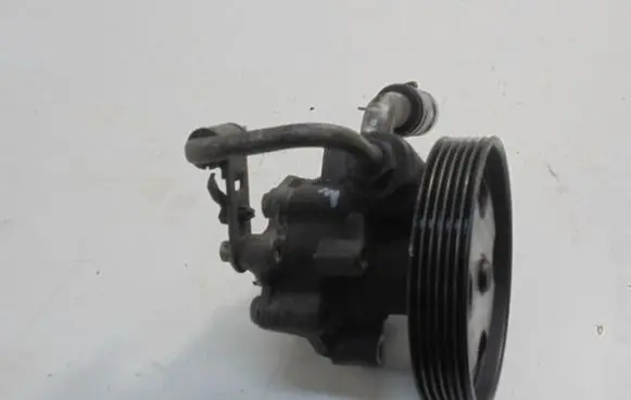 Ford Fusion Power steering pump 9637000880