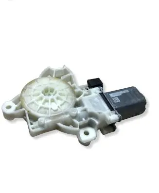 Mercedes-Benz E W213 Front door window regulator motor A0009065706 A76187112 0008817545