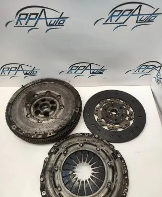 Volkswagen PASSAT B6 Clutch set kit 03G141031G S8081089