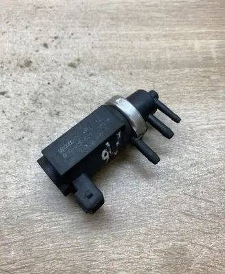Audi A6 S6 C5 4B Vacuum valve 059906627 7290322