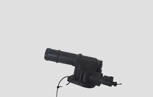 Volkswagen Golf VII Engine coolant pipe/hose 03L121132