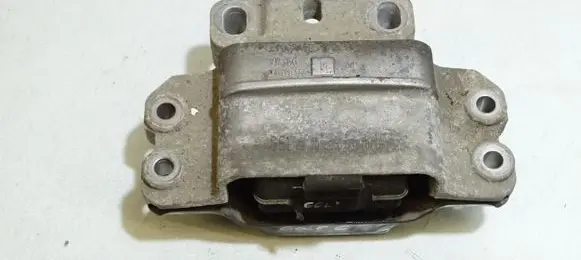 Volkswagen Golf VI Engine mounting bracket 1K0199555M