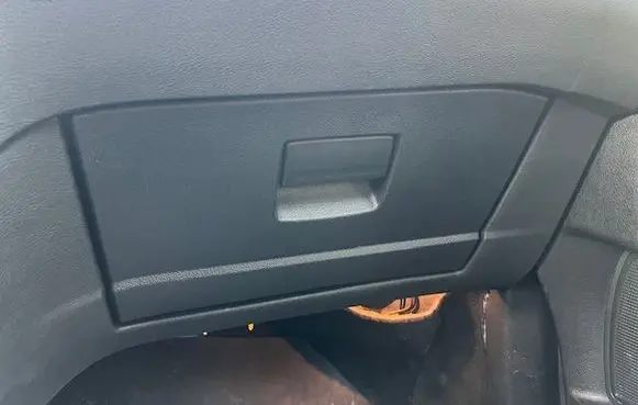 Ford Mondeo MK IV Glove box 