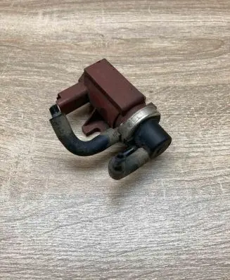 Peugeot 207 Turbo solenoid valve 9652570180 Used